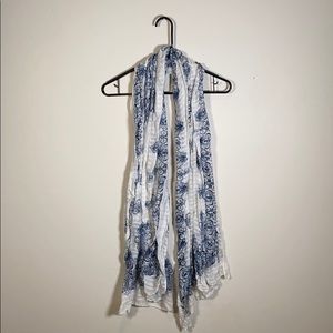Blue & white china patterned scarf